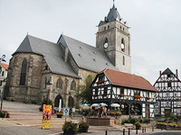 Stadtkirche und Cafe